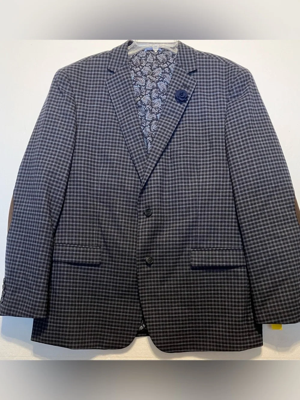Crown & Ivy Poly Spandex Men’s 44R Blue Blazer Jacket with elbow Patch’s